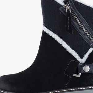 NWOT Women's White Mountain Teague Suede Booties Winter Boots
